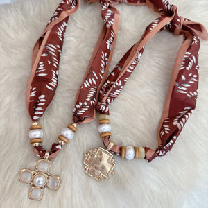 SCARF PENDANT NECKLACE