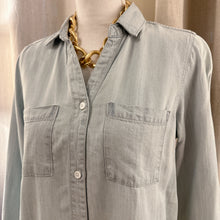 GINGER CHAMBRAY POCKET BUTTON DOWN