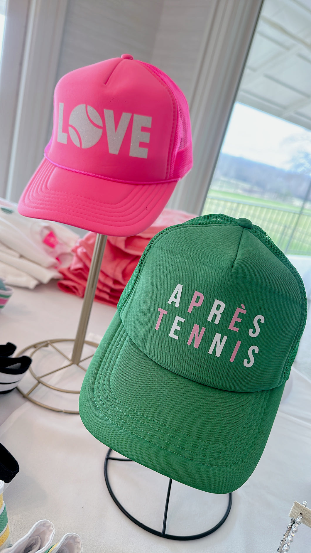 APRES TENNIS TRUCKER HAT