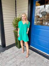 PUFF SLEEVE SHIFT DRESS (BLACK)