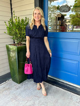 CRINKLE NAVY MIDI DRESS