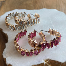 PEEKABOO BAGUETTE HOOP EARRINGS - CLEAR