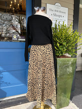 LEOPARD MIDI SKIRT